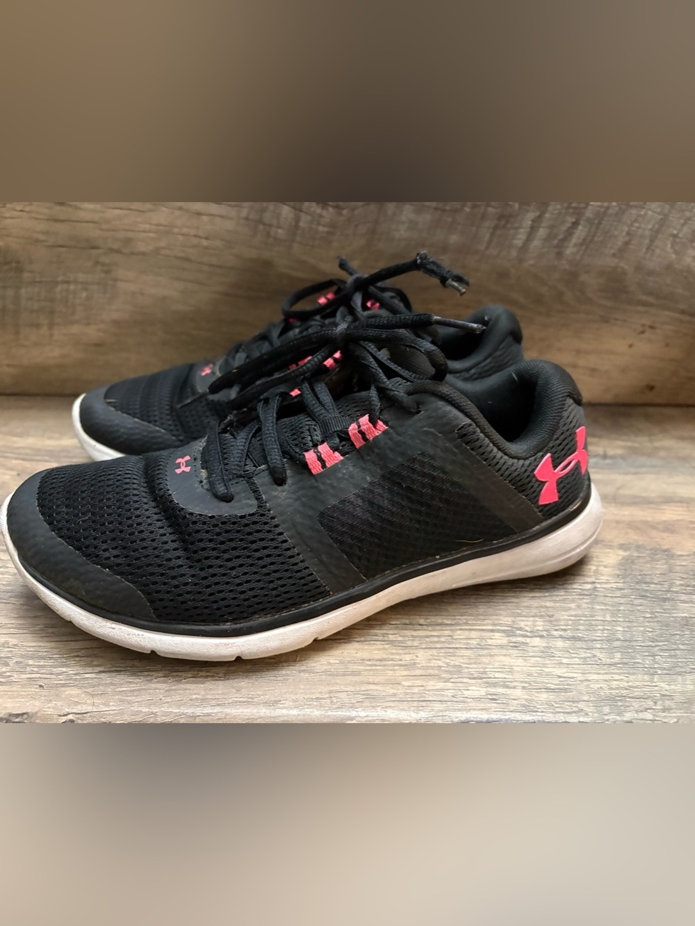 Under Armour Black Sneakers with Pink Accents - Picture 4 of 9